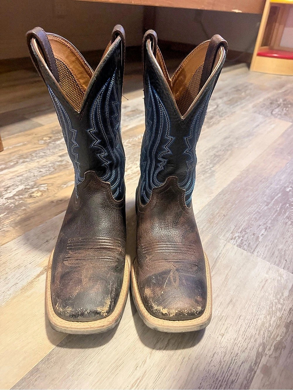 Ariat Men's Sport Western Wide Square Toe Boots Sport Western Wide Square Toe
